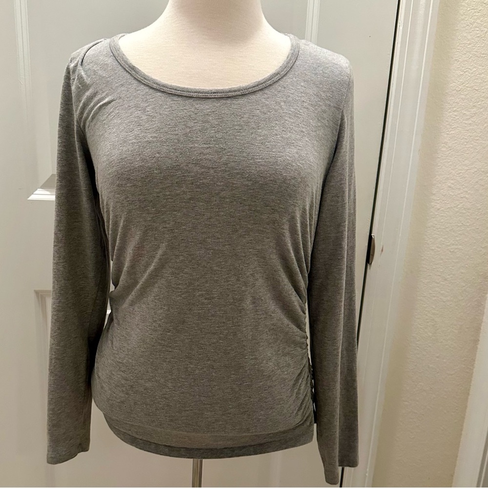 Michael Kors ladies gray Petite‎ Large top shirt with zippered side.